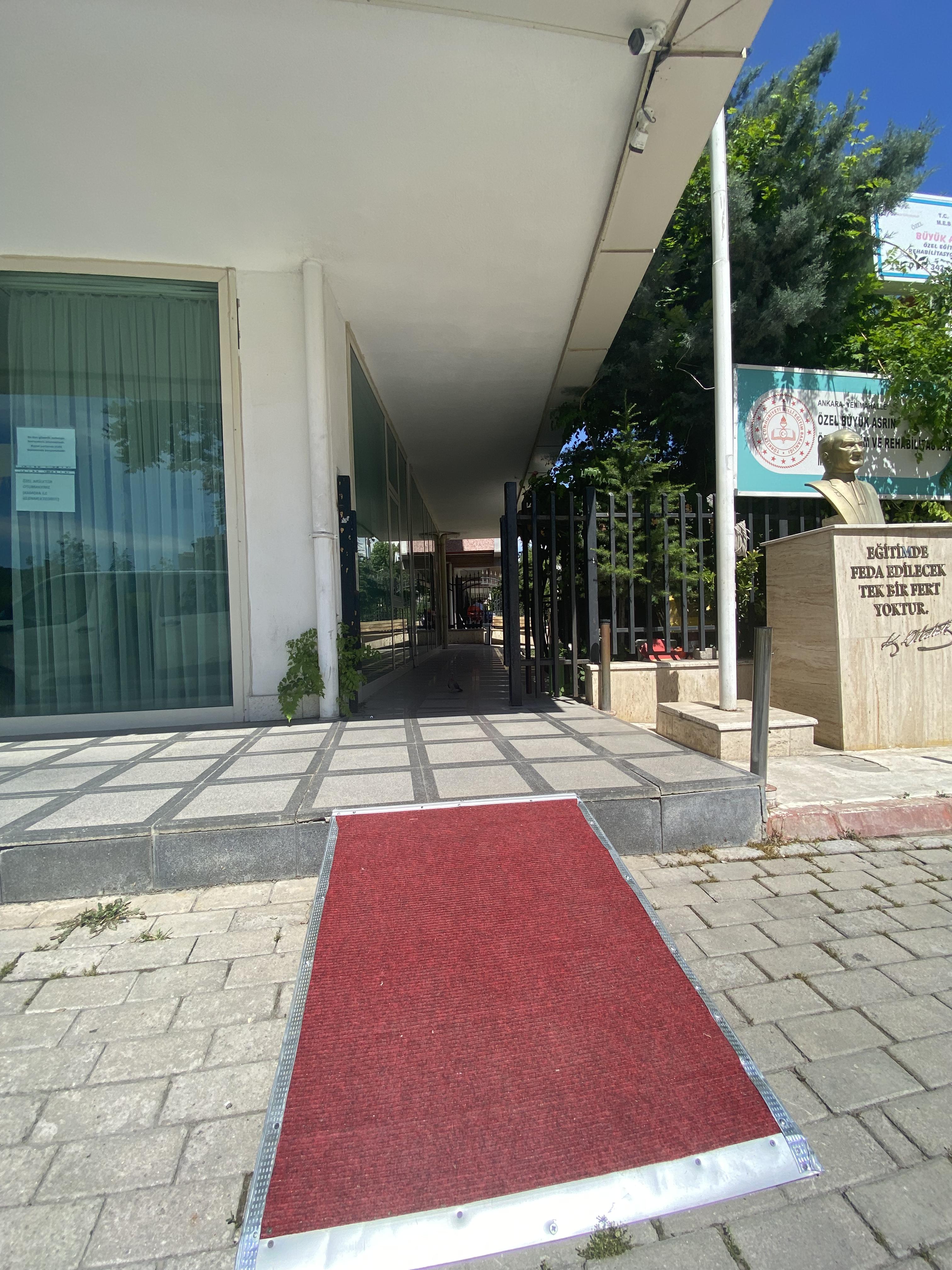 Engelli rampası